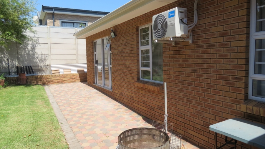 4 Bedroom Property for Sale in Diaz Beach Western Cape